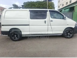 Toyota HiAce 2008 White