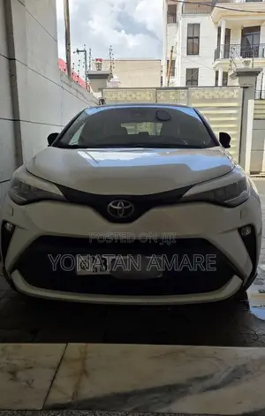 Toyota C-HR 2021 White