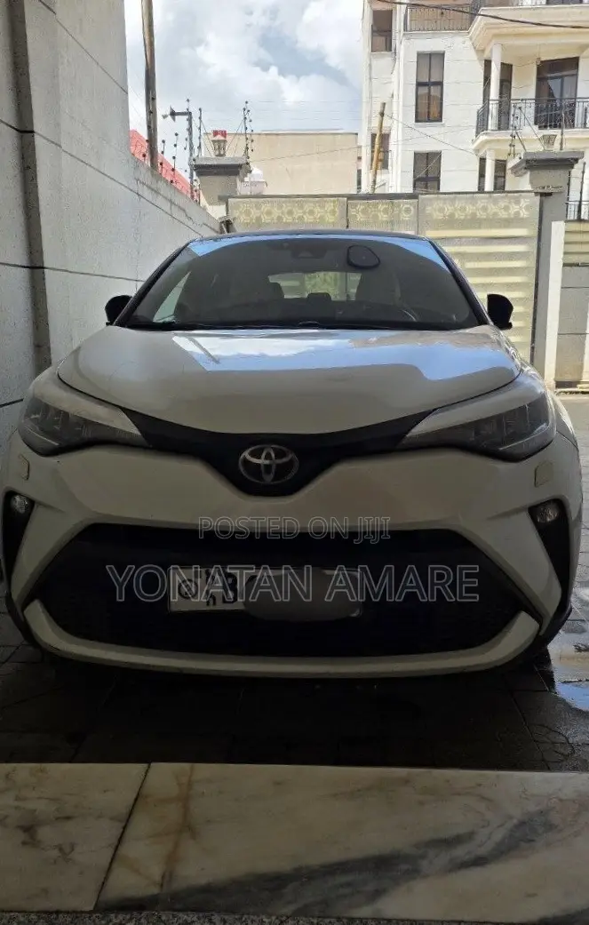 Toyota C-HR 2021 White