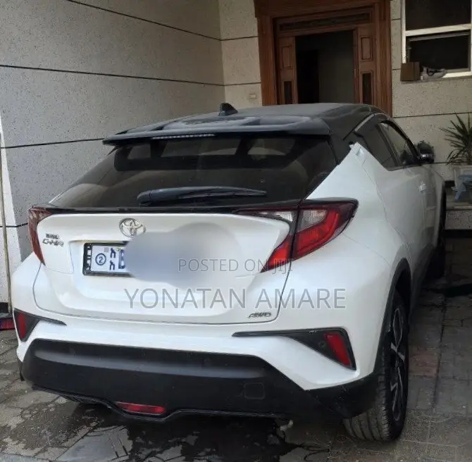 Toyota C-HR 2021 White