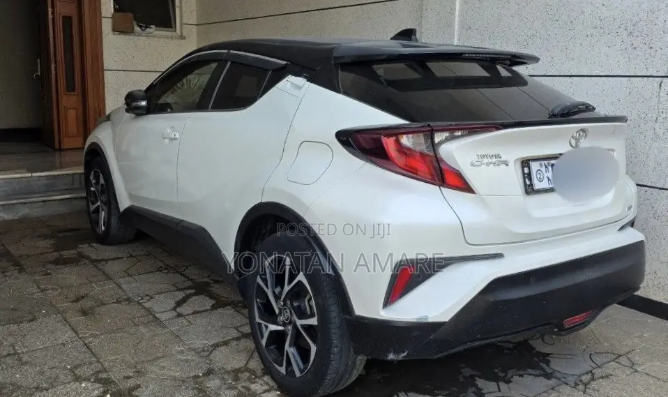 Toyota C-HR 2021 White