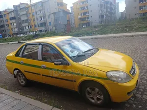 Lifan 520 2008 Yellow