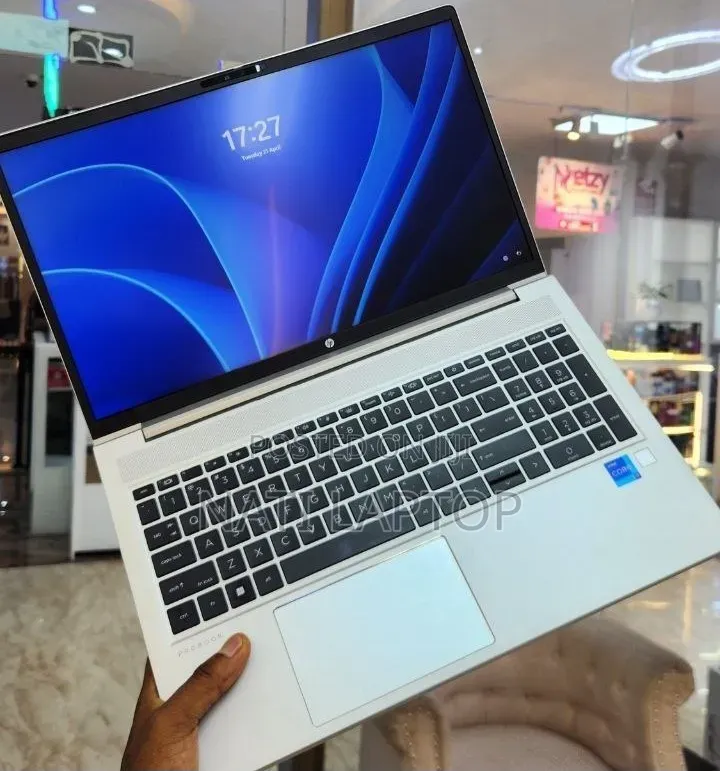 New Laptop HP ProBook 450 G0 16GB Intel Core i7 SSD 1T