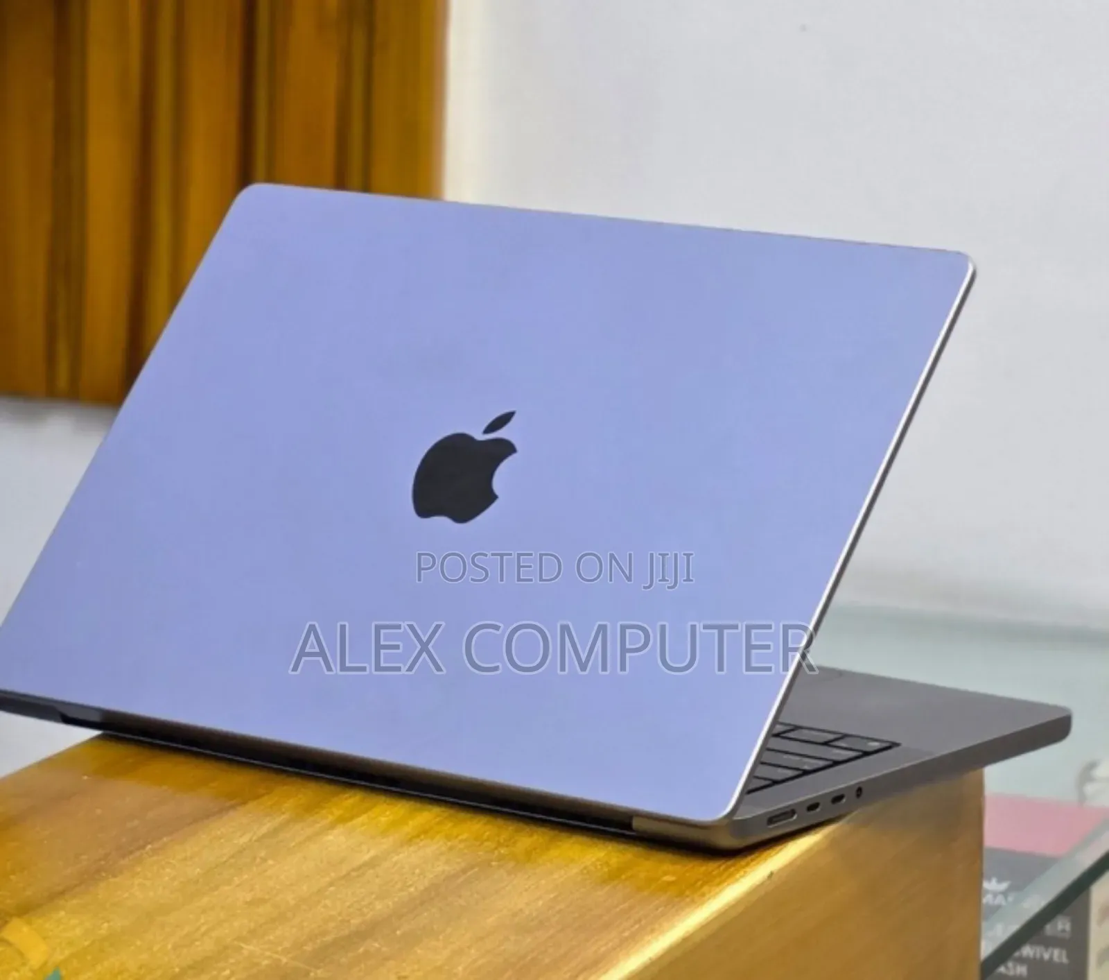 New Laptop Apple MacBook Pro 2021 M1 32GB Apple M1 Pro SSD 1T