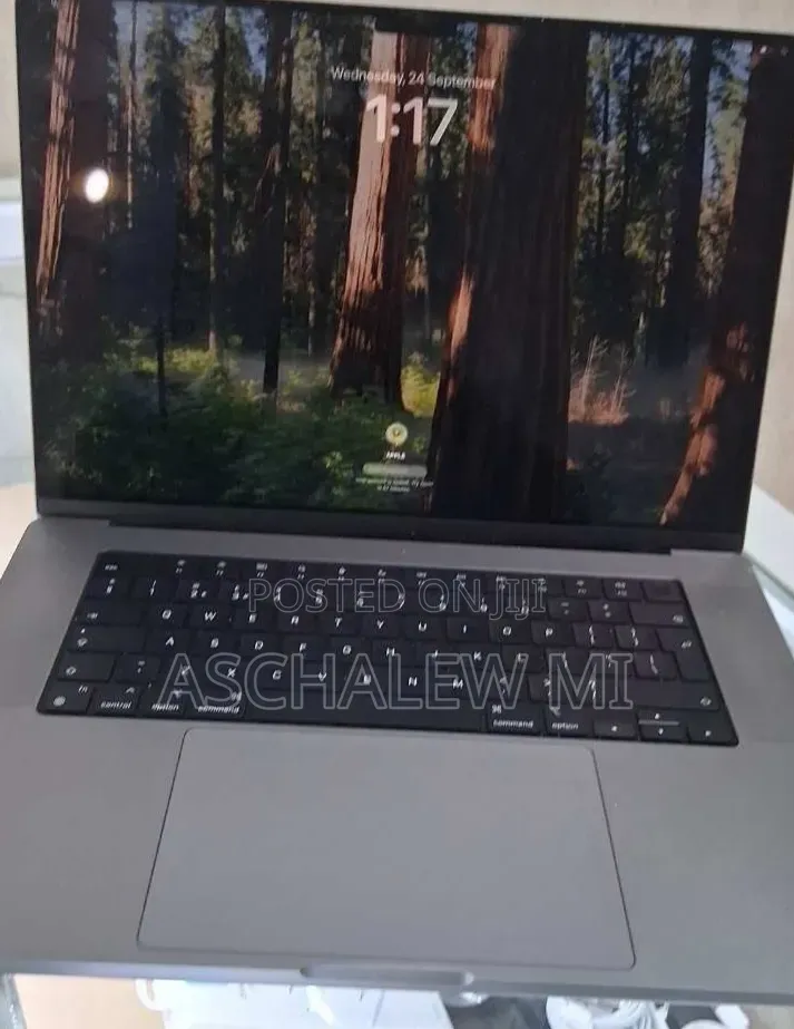New Laptop Apple MacBook Pro 2021 M1 32GB Apple M1 Pro SSD 1T