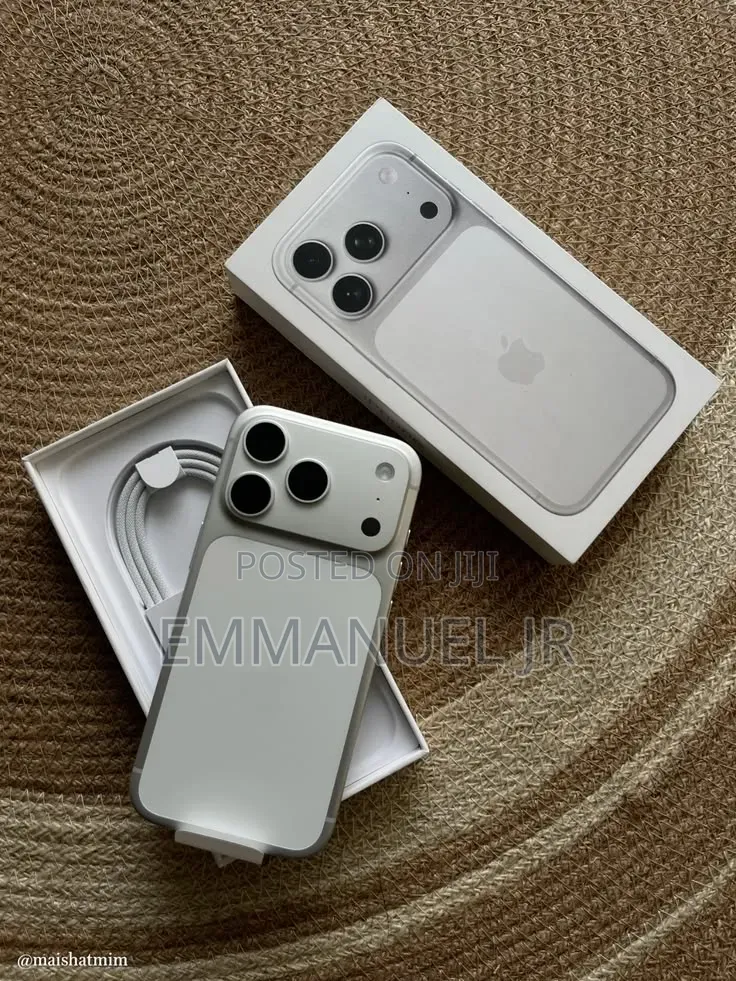New Apple iPhone 17 Pro Max 256 GB Silver