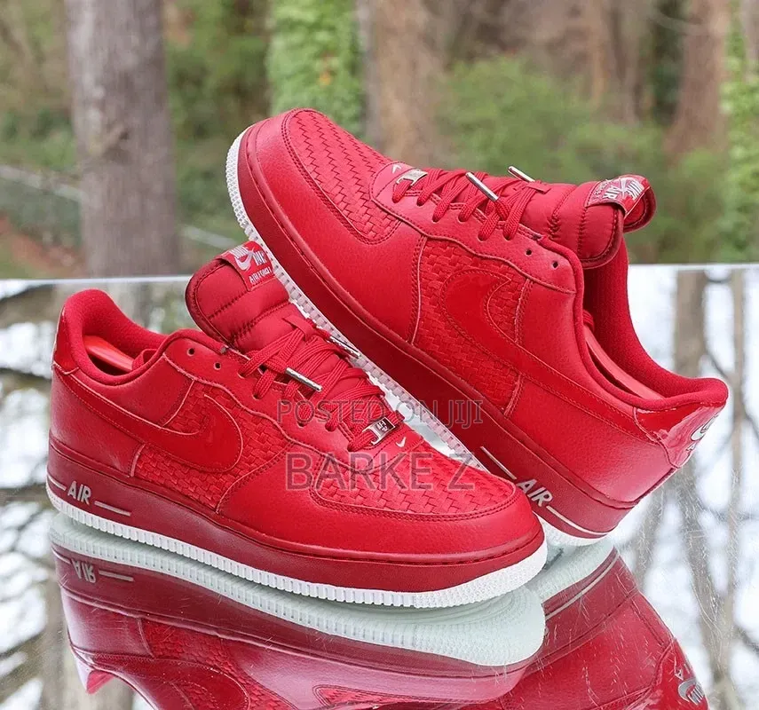 Nike Air Force 1 '07 Lv8 Sneakers