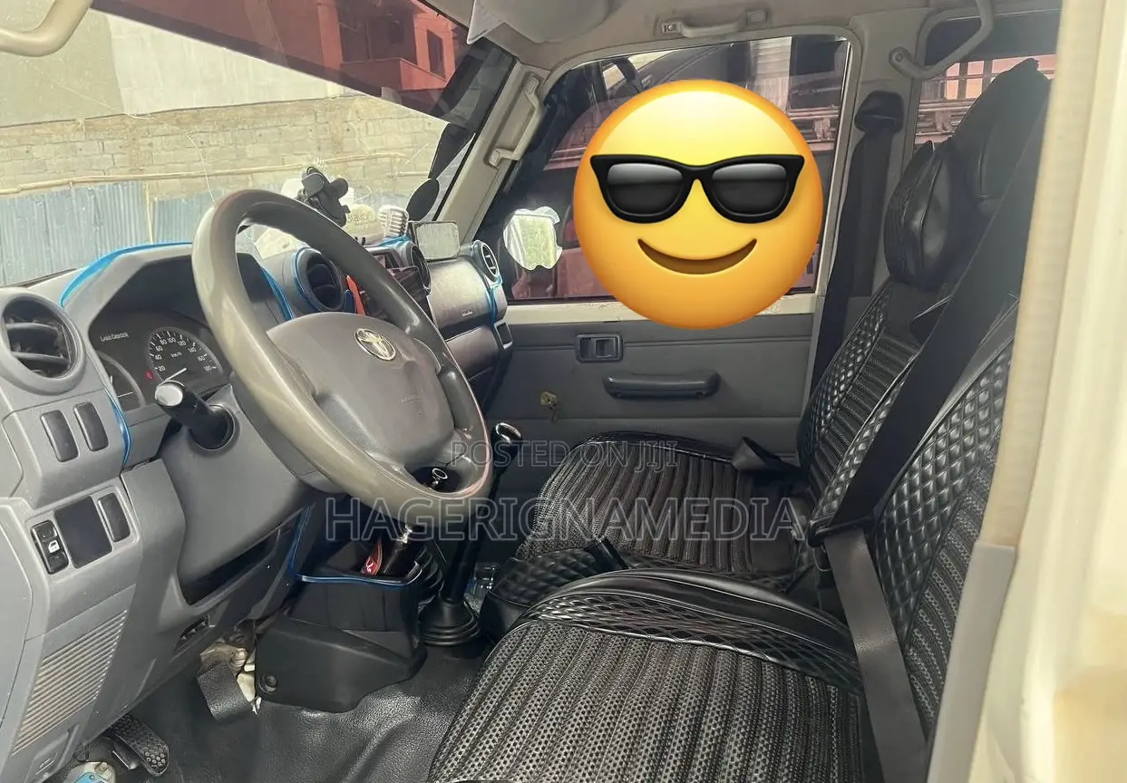 Toyota Land Cruiser 2020 White