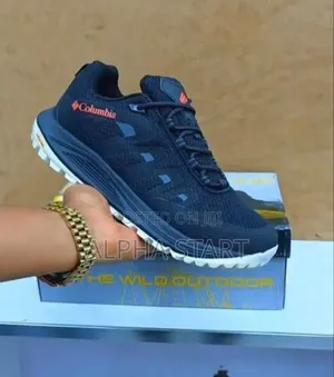 Colombia Ofl Water Proof Smooth Sneakers Made in Vietnam