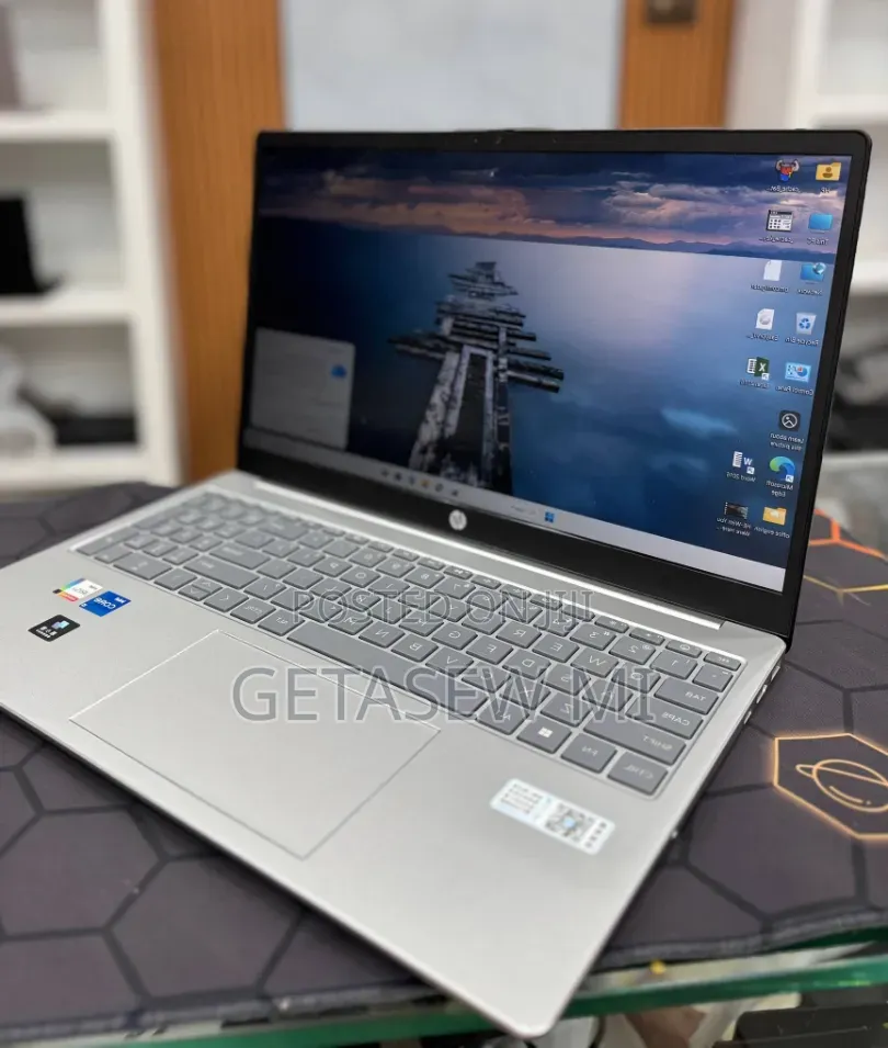 New Laptop HP Stream Notebook 16GB Intel Core i7 SSD 512GB