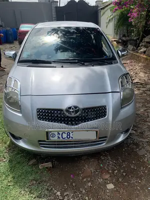 Toyota Yaris 2009 Silver