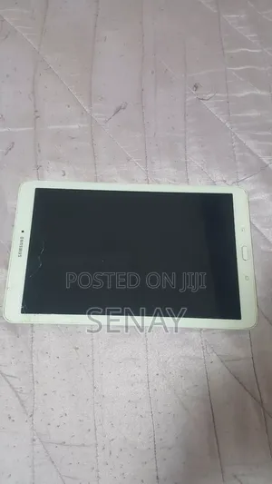 Samsung Galaxy Tab E 9.6 16 GB White