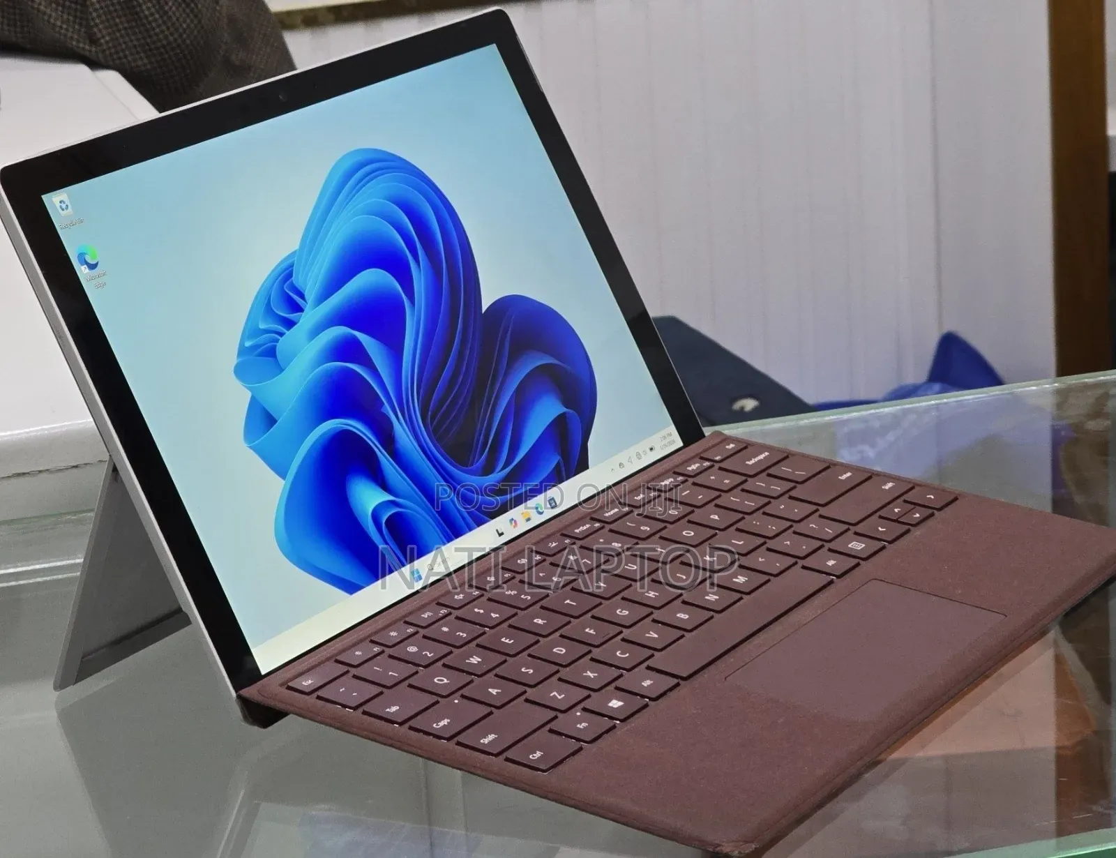 New Laptop Microsoft Surface Pro 7 8GB Intel Core i5 SSD 128GB