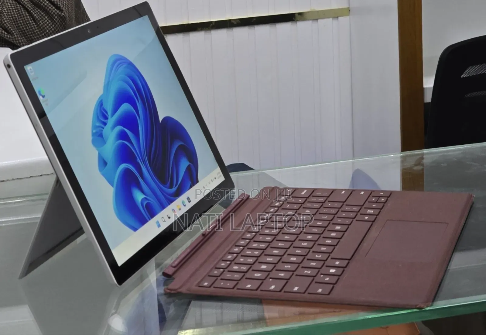 New Laptop Microsoft Surface Pro 7 8GB Intel Core i5 SSD 128GB