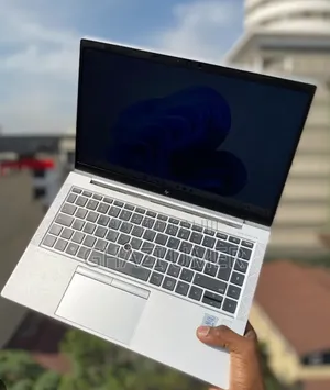 New Laptop HP EliteBook 840 8GB Intel Core i5 SSD 512GB