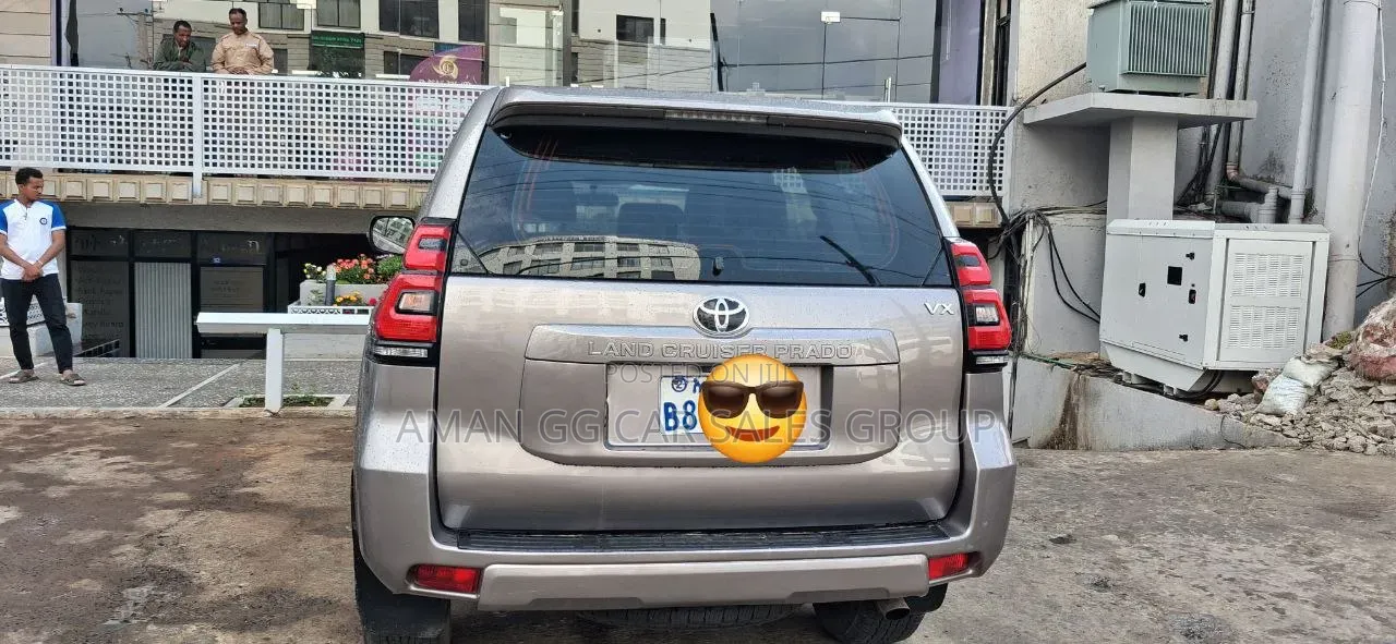 Toyota Land Cruiser 2021 Gold