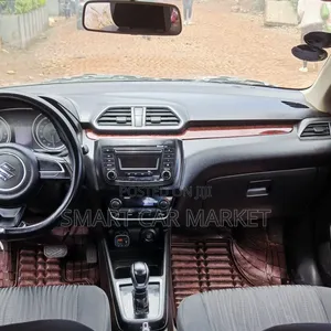 Suzuki Dzire 2022 Silver