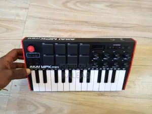 Akai Midi Keyboard