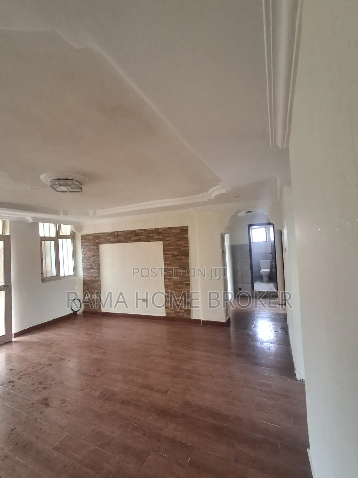 Furnished 3bdrm Condo in በጣም ሰፊ ሳሎን, Yeka for sale