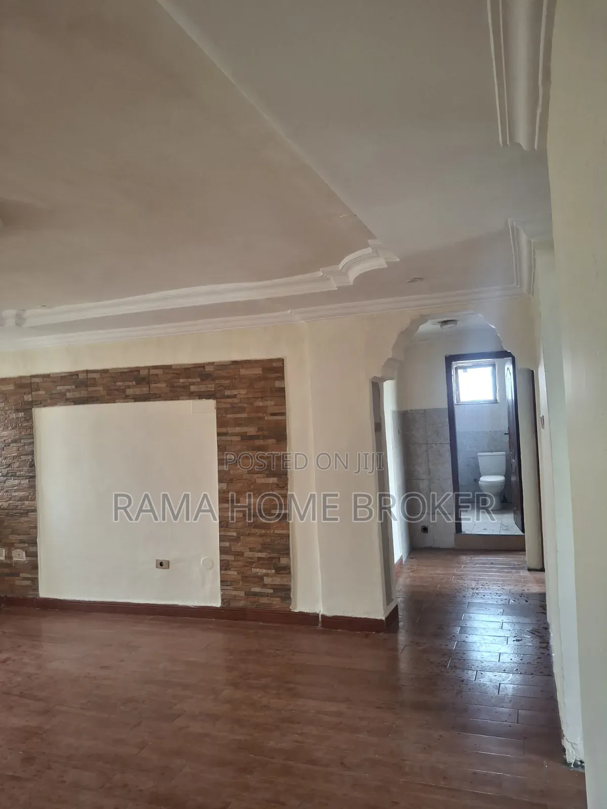 Furnished 3bdrm Condo in በጣም ሰፊ ሳሎን, Yeka for sale