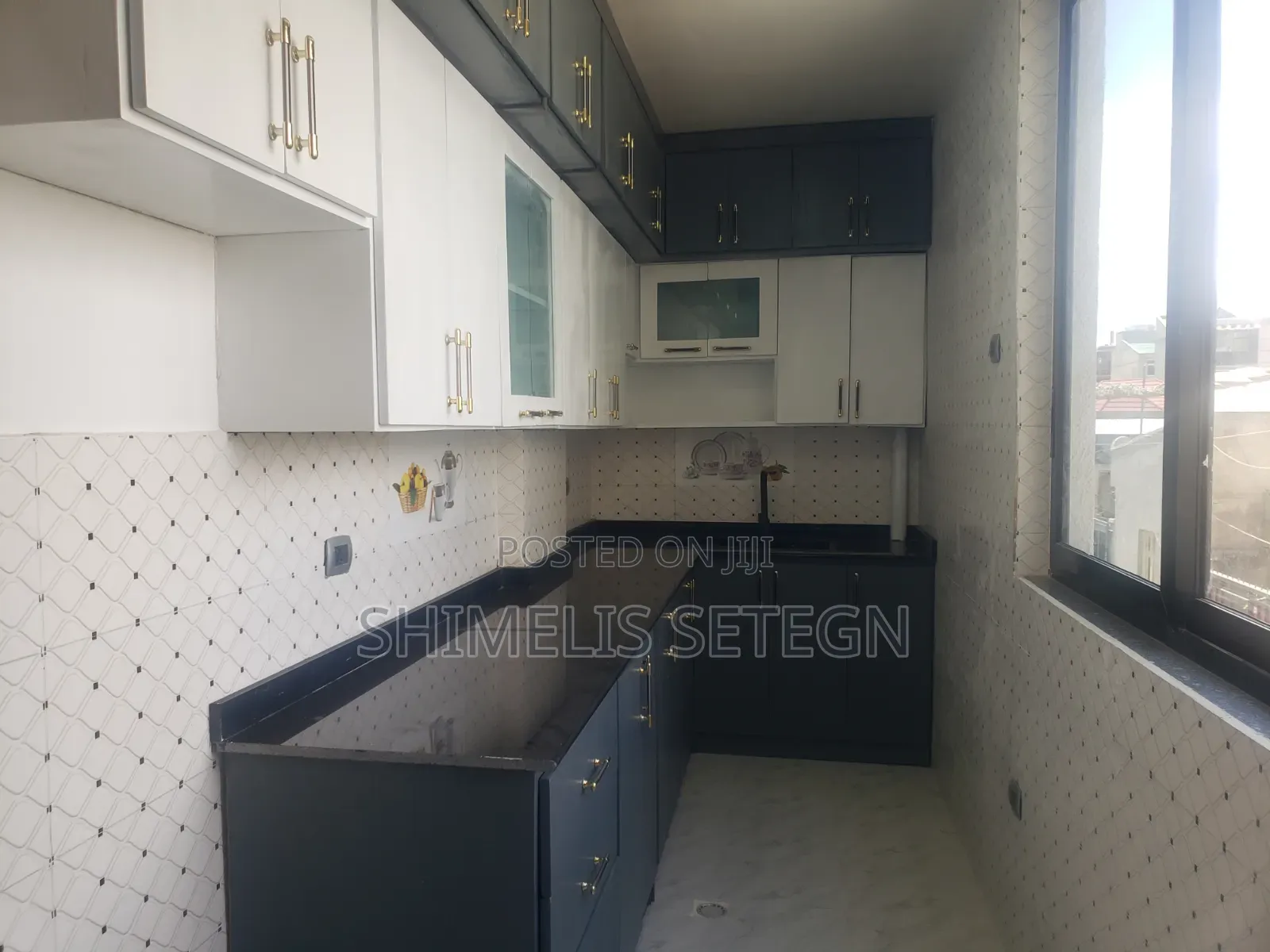 4bdrm Apartment in Bole for rent