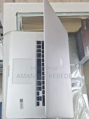 New Laptop Apple MacBook Pro 2015 16GB Intel Core i7 SSD 256GB