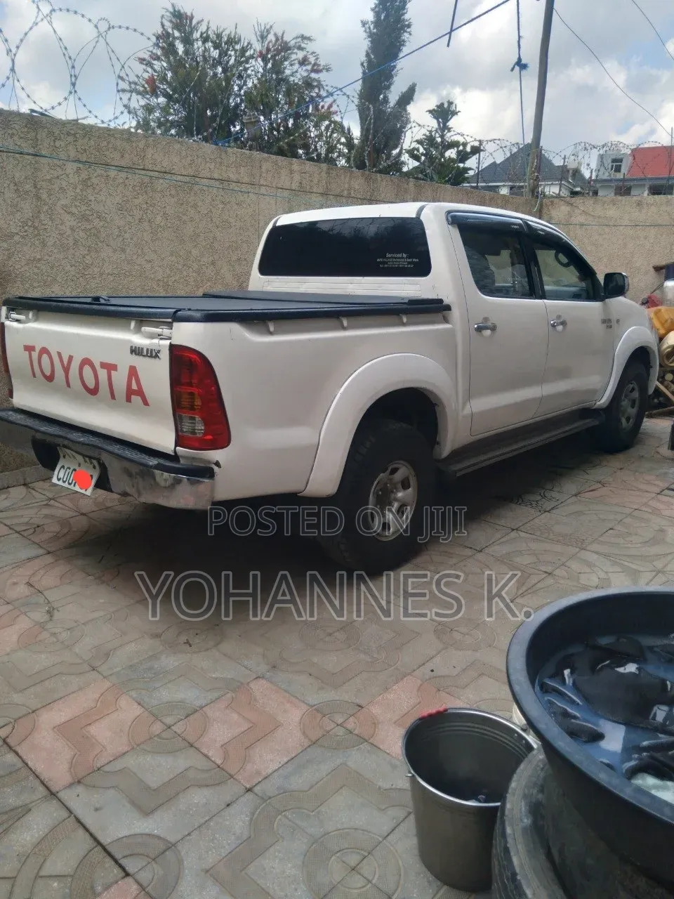 Toyota Hilux 2010 White