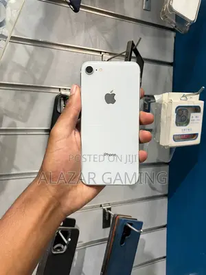 Apple iPhone 8 64 GB White