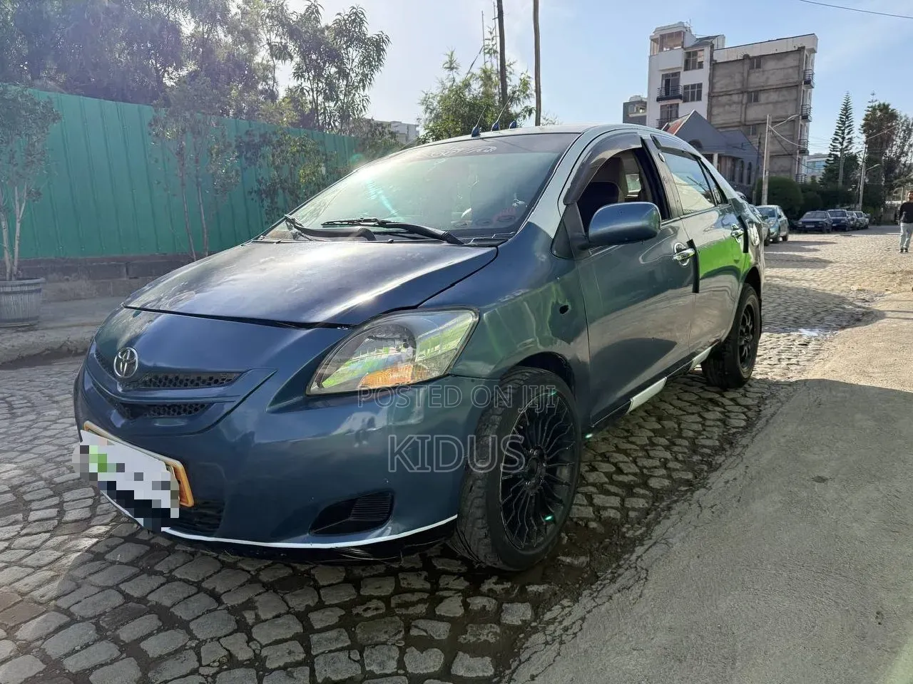 Toyota Belta 2006 Blue