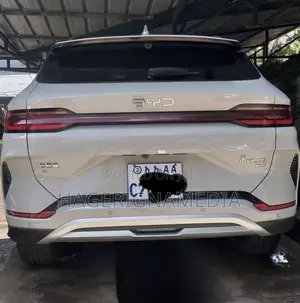 BYD Song Plus 2025 Silver