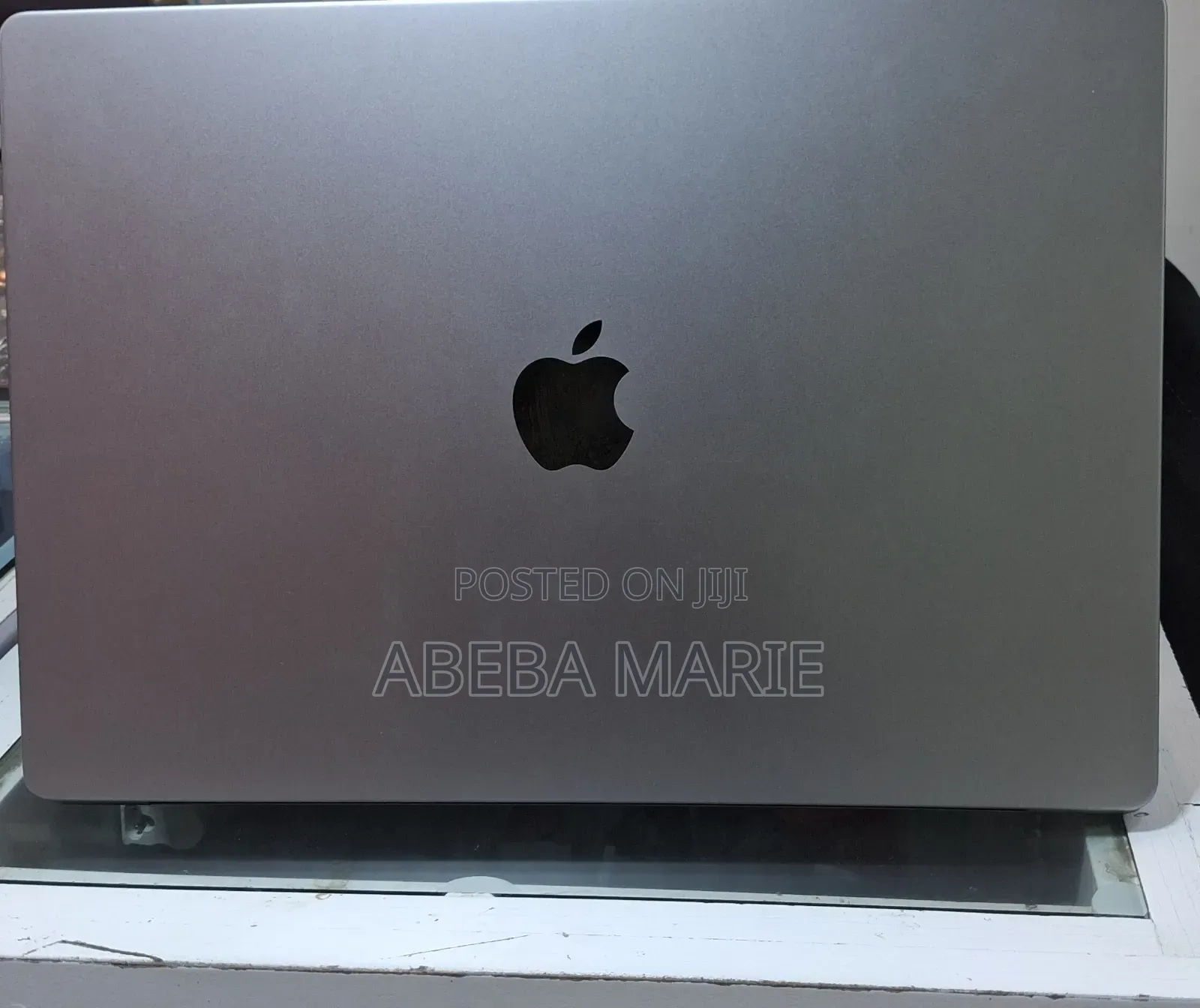 New Laptop Apple MacBook Pro 2021 M1 16GB Apple M1 Pro SSD 512GB