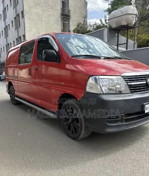 Toyota HiAce 2010 Red