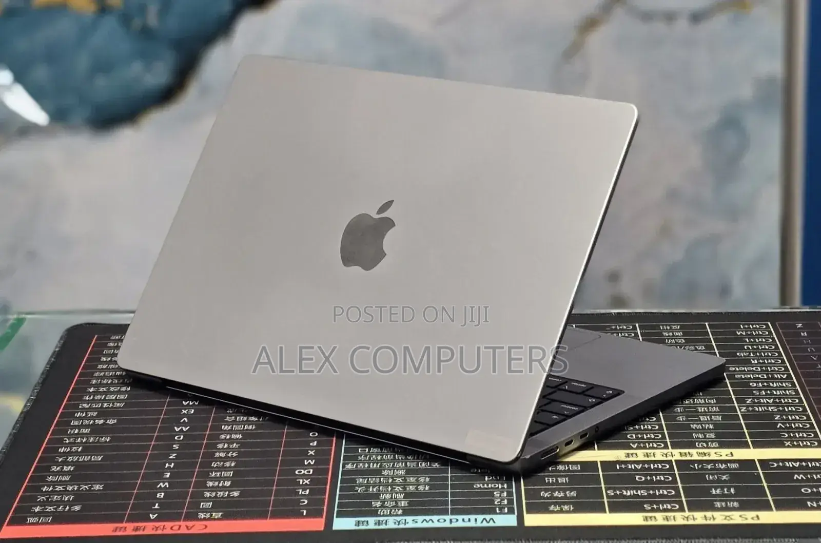New Laptop Apple MacBook 32GB Apple M1 Pro SSD 1T