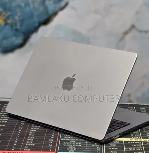 New Laptop Apple MacBook Pro 2021 M1 32GB Apple M1 Pro SSD 1T