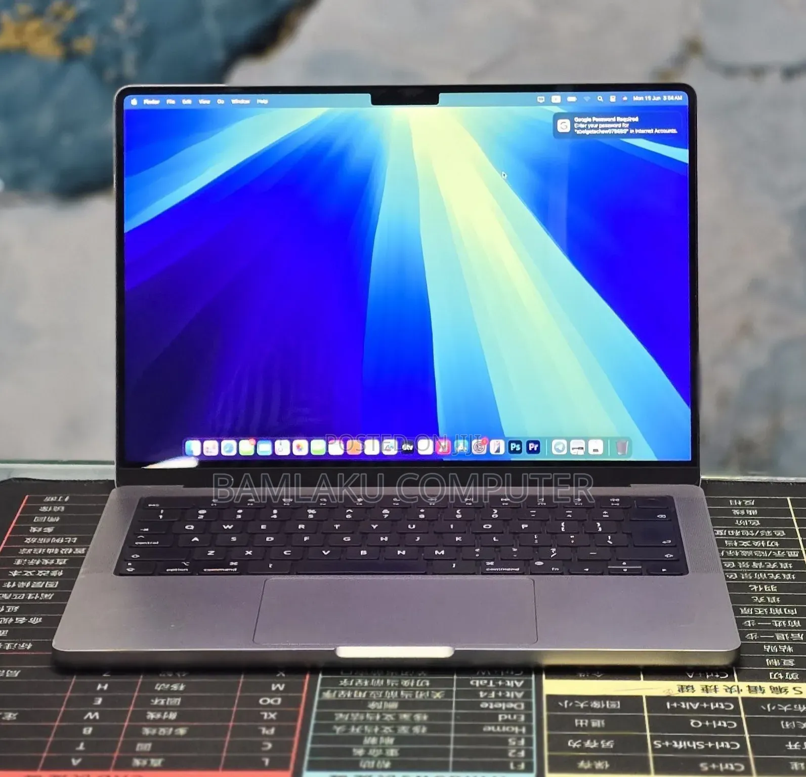 New Laptop Apple MacBook Pro 2021 M1 32GB Apple M1 Pro SSD 1T
