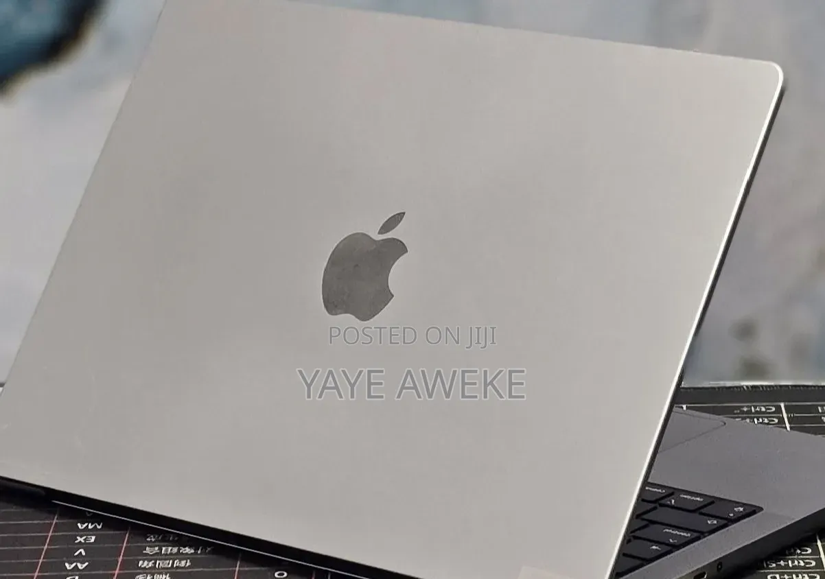 New Laptop Apple MacBook Pro 2021 M1 32GB Apple M1 Pro SSD 1T