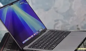 New Laptop Apple MacBook Pro 2021 M1 32GB Apple M1 Pro SSD 1T