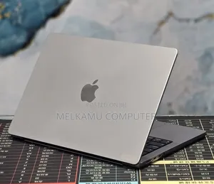New Laptop Apple MacBook Pro 2021 M1 32GB Apple M1 Pro SSD 1T