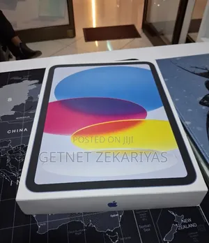New Apple iPad (2025) 128 GB