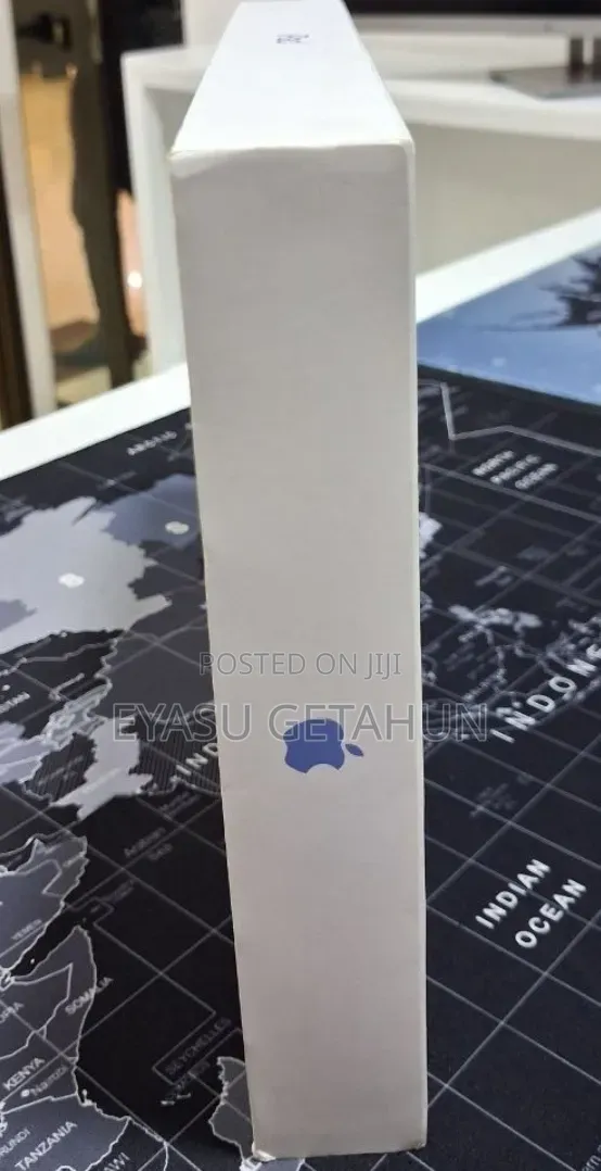 New Apple iPad (2025) 128 GB