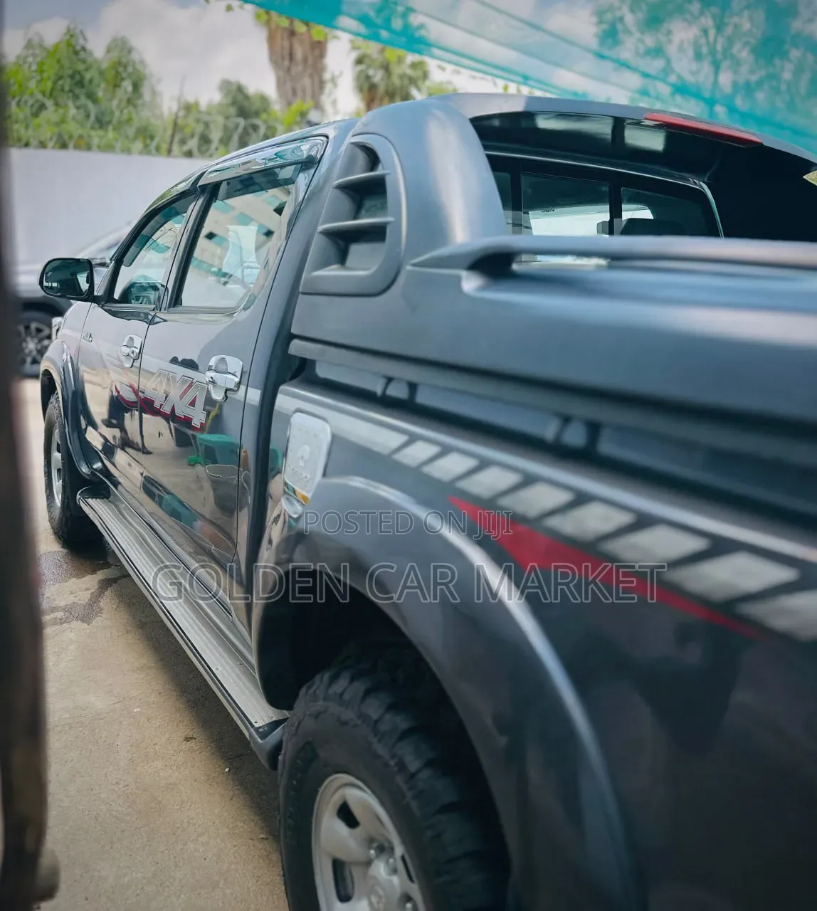 Toyota Hilux 2014 Black