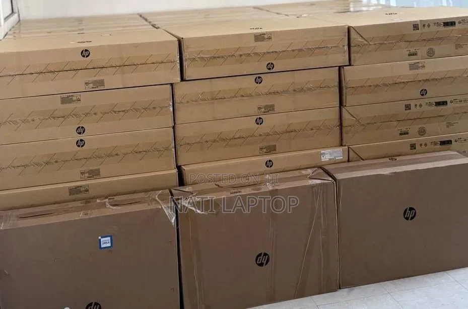 New HP 200 G4 22 All-in-One 16GB Intel Core i7 SSD 512GB