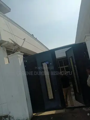 10bdrm House in Dukem Bishoftu, East Shewa for sale