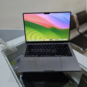 New Laptop Apple MacBook Pro 2021 M1 16GB Apple M1 Pro SSD 512GB