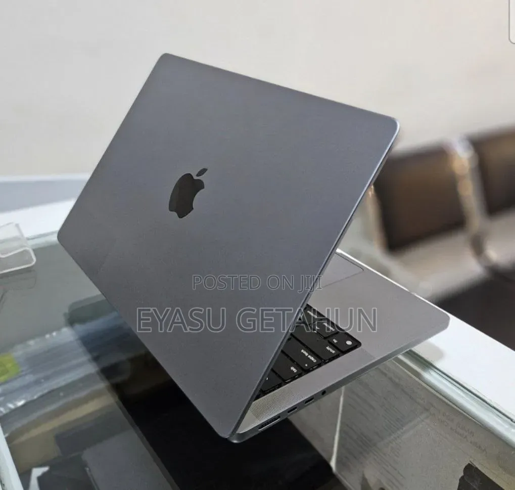 New Laptop Apple MacBook Pro 2021 M1 16GB Apple M1 Pro SSD 512GB