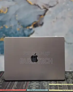 New Laptop Apple MacBook Pro 32GB Apple M1 Pro SSD 1T