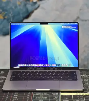 New Laptop Apple MacBook Pro 32GB Apple M1 Pro SSD 1T