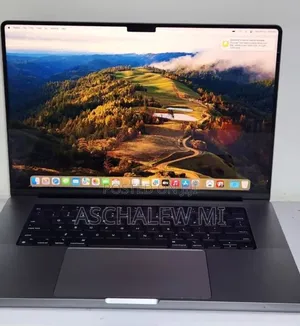 New Laptop Apple MacBook Pro 2021 M1 32GB Apple M1 Pro SSD 512GB