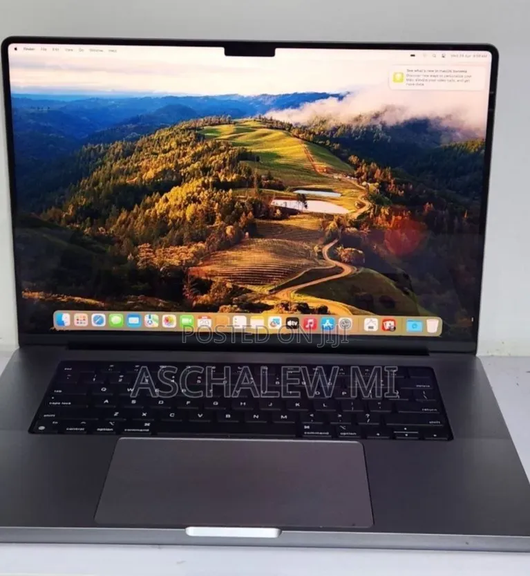 New Laptop Apple MacBook Pro 2021 M1 32GB Apple M1 Pro SSD 512GB