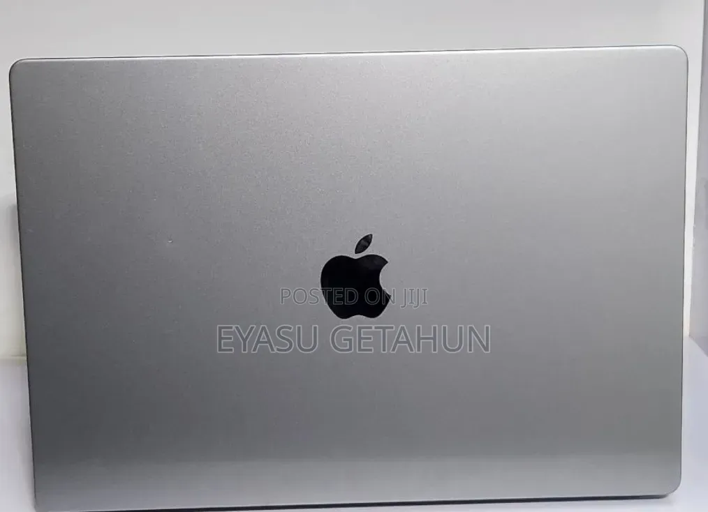 New Laptop Apple MacBook Pro 32GB Apple M1 Pro SSD 32GB